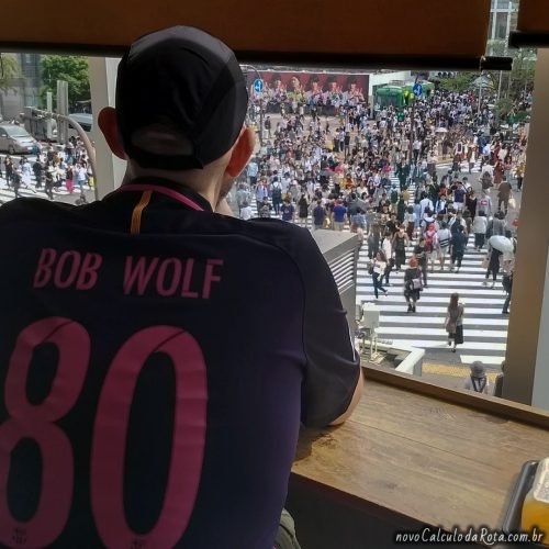 A vista da Shibuya Crossing pela Starbucks