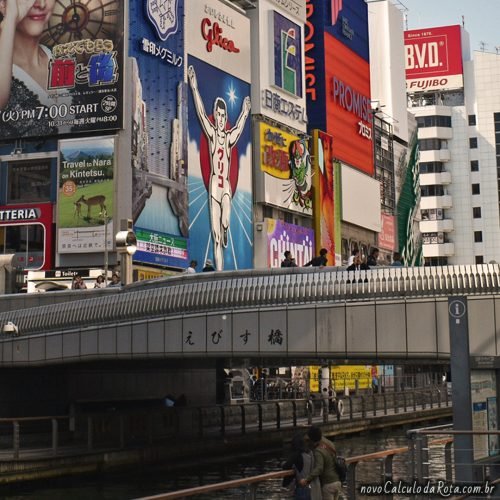 Dōtonbori e a placa da Glico em Osaka