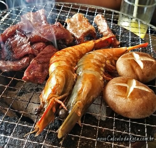 Comidas do Japão: Yakiniku com camarão