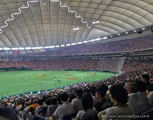 Nossos assentos no jogo no Tokyo Dome